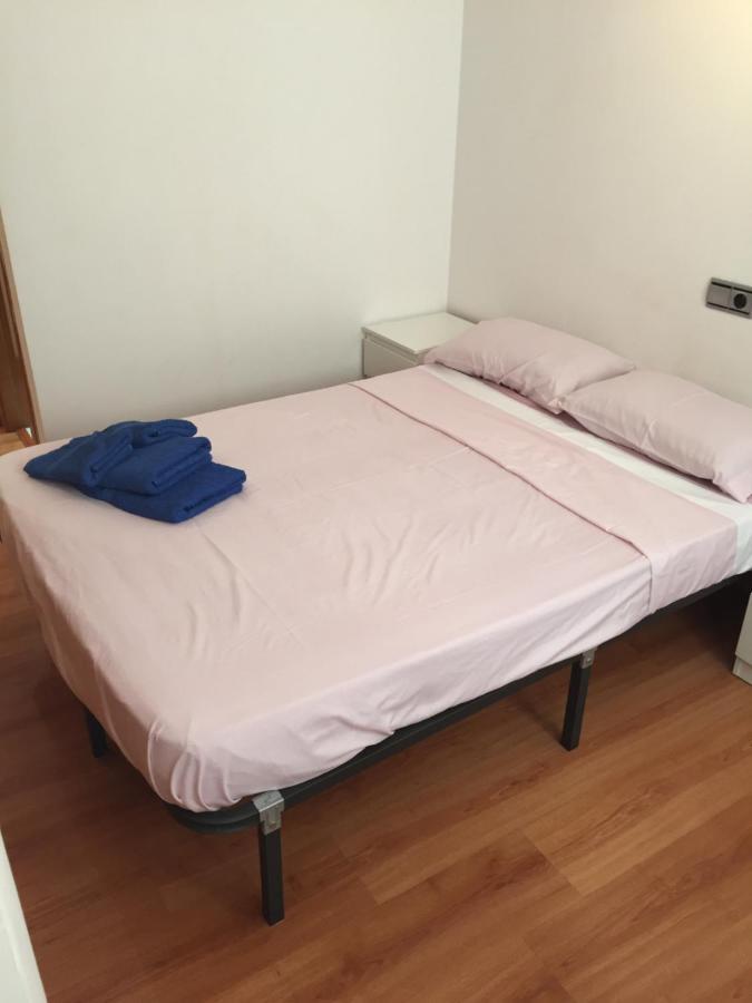 Chung cư 100 m² 3 phòng ngủ, 2 phòng tắm riêng ở Parque de l'Aiguera Benidorm Ngoại thất bức ảnh