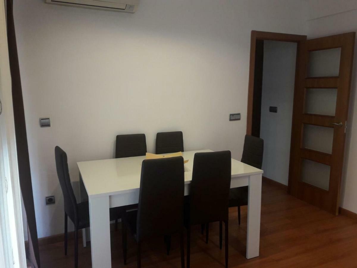 Chung cư 100 m² 3 phòng ngủ, 2 phòng tắm riêng ở Parque de l'Aiguera Benidorm Ngoại thất bức ảnh