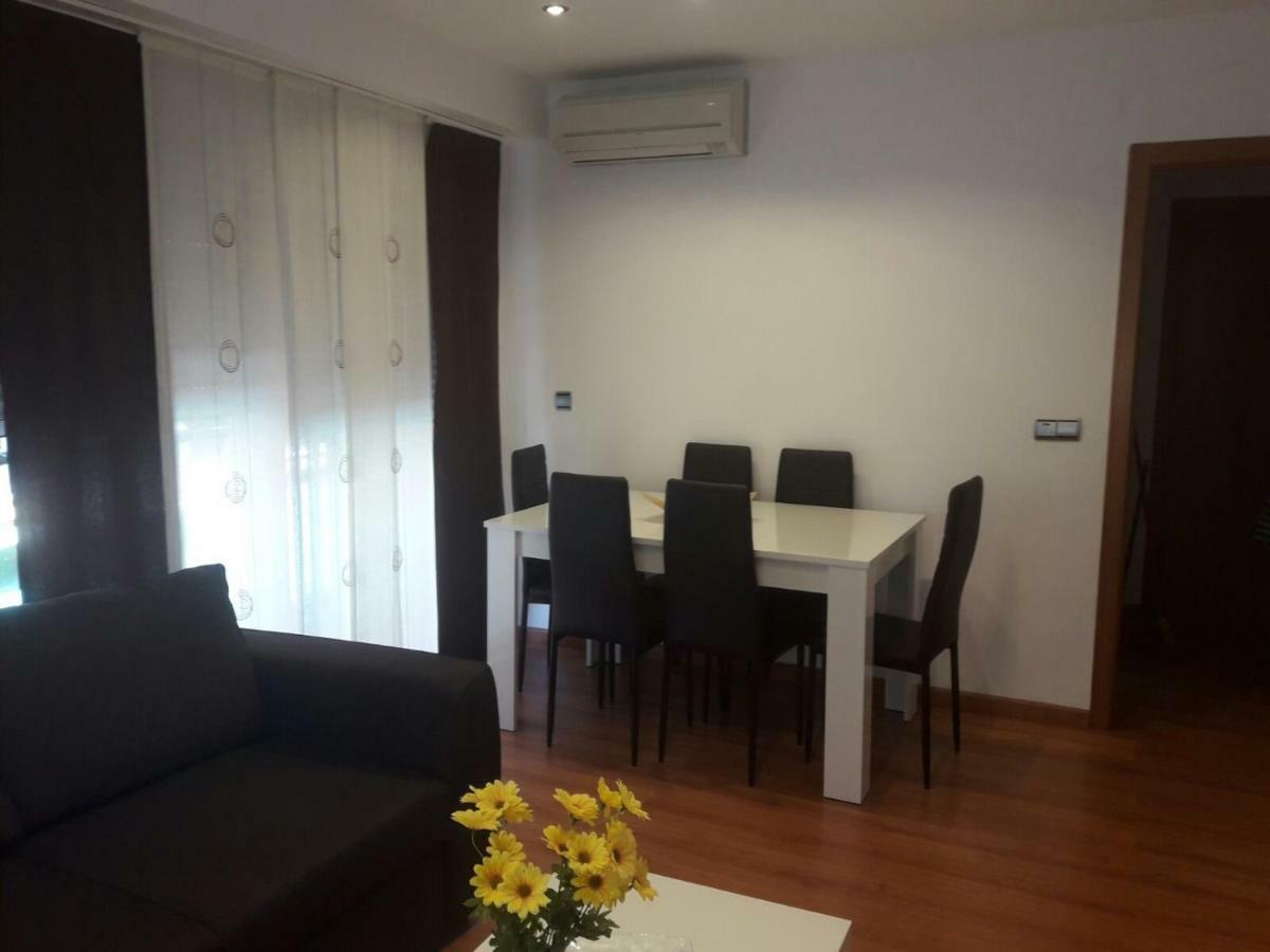 Chung cư 100 m² 3 phòng ngủ, 2 phòng tắm riêng ở Parque de l'Aiguera Benidorm Ngoại thất bức ảnh
