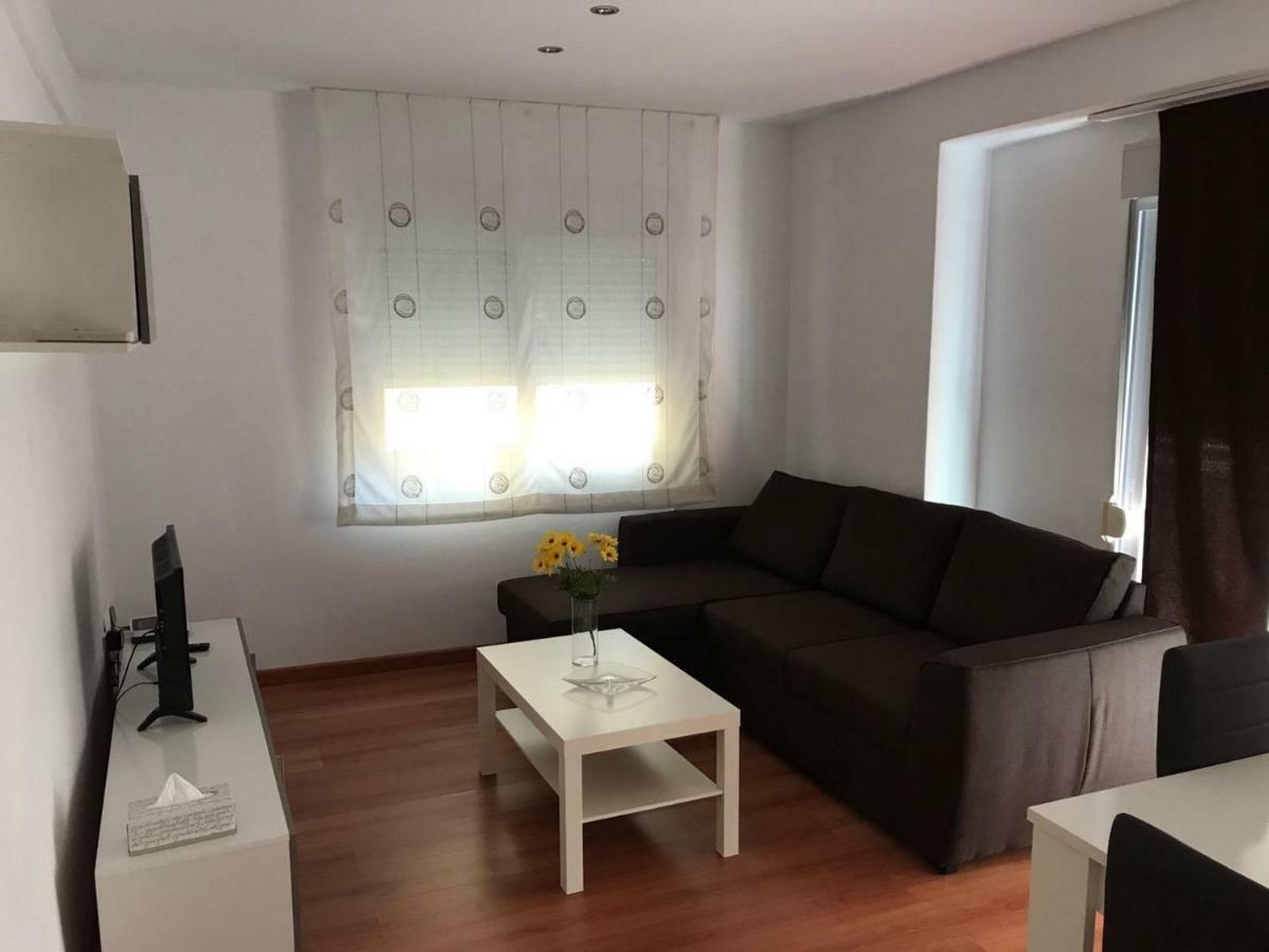 Chung cư 100 m² 3 phòng ngủ, 2 phòng tắm riêng ở Parque de l'Aiguera Benidorm Ngoại thất bức ảnh